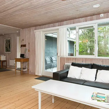 Сasa de vacaciones Three-bedroom Holiday In 14 Knebel